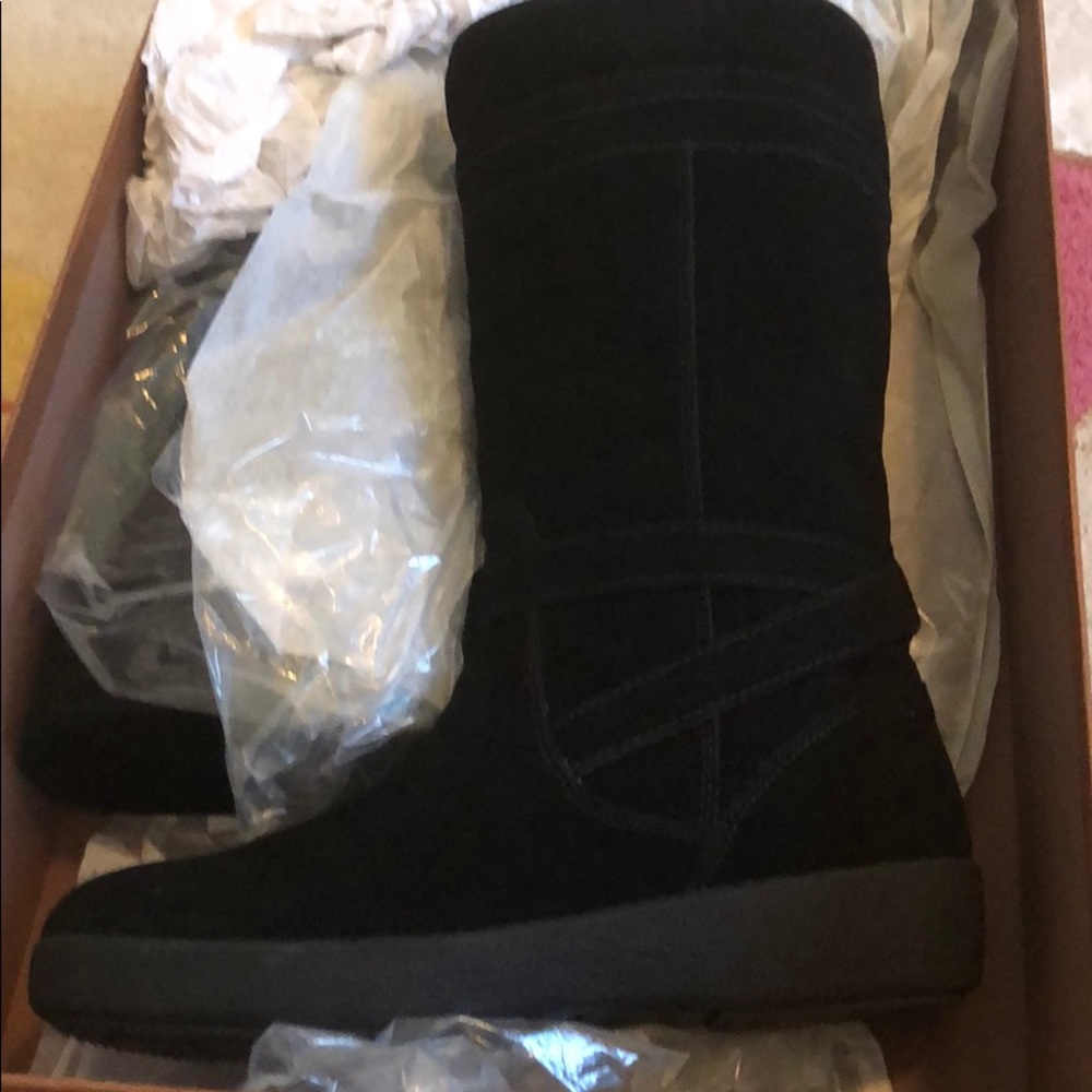 Coach boots